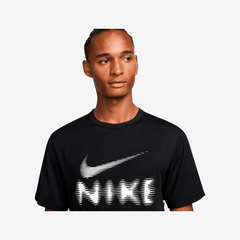 Nike Hyverse Dri-FIT UV Versatile Men's T-Shirt