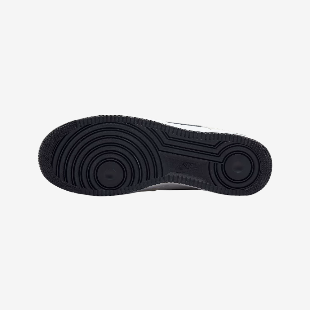 Nike Air Force 1 Men's Lifestyle Sneakers