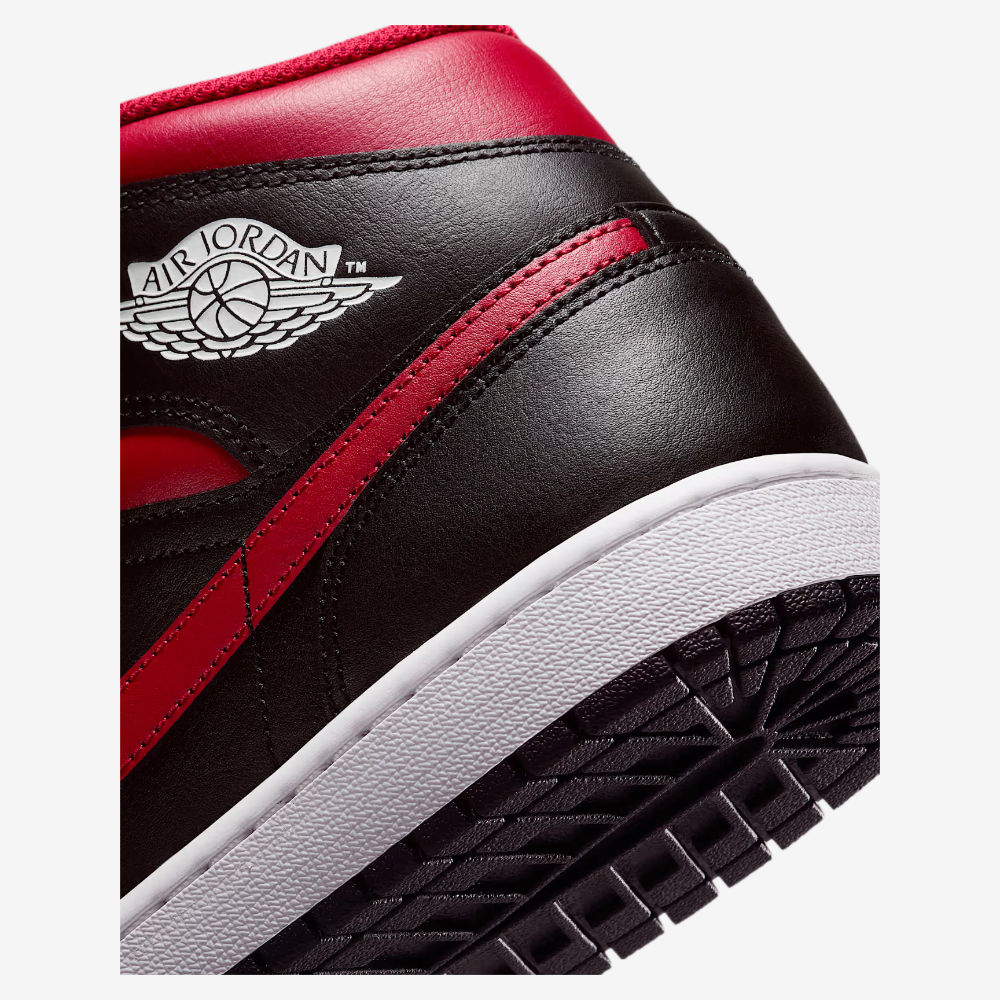 Nike Air Jordan 1 Mid Men's Lifestyle Sneakers
