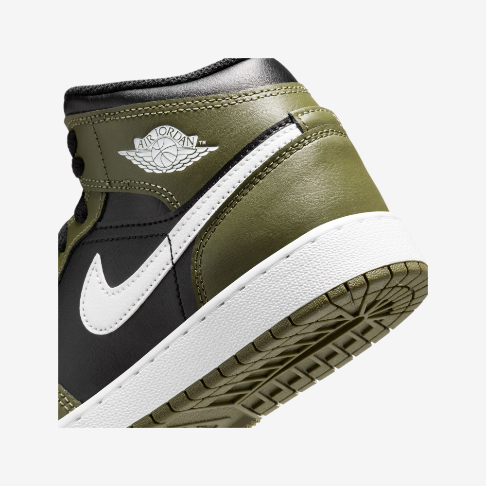Nike Air Jordan 1 Mid Kids' Lifestyle Sneakers