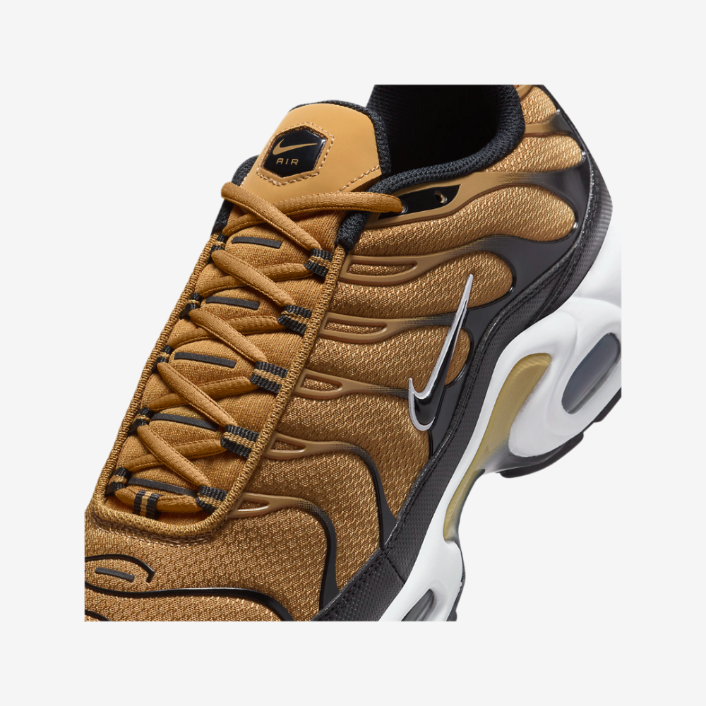 Nike Air Max Plus Men's Lifestyle Sneakers