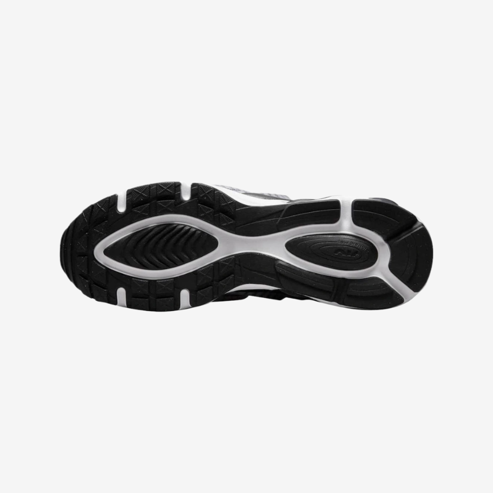 Nike Air Max TW Men's Lifestyle Sneakers
