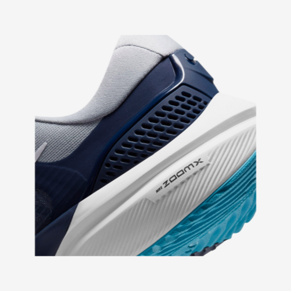 Nike Air Zoom Vomero 15 Men's Running Sneakers