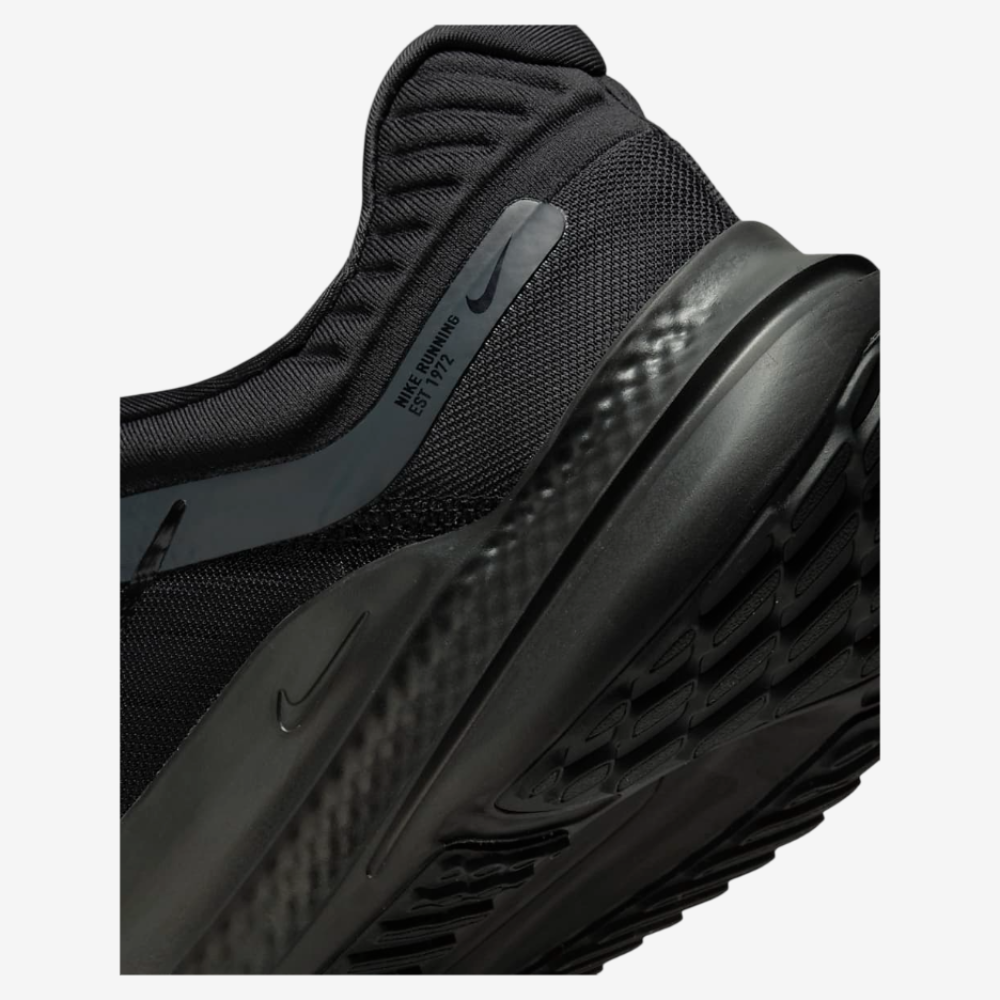 Nike Quest 5 Men's Road Running Sneakers