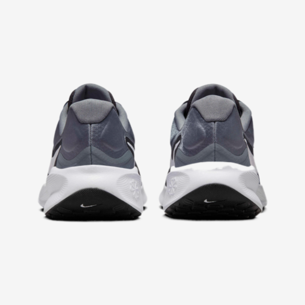 Nike Revolution 7 Men's Road Running Sneakers