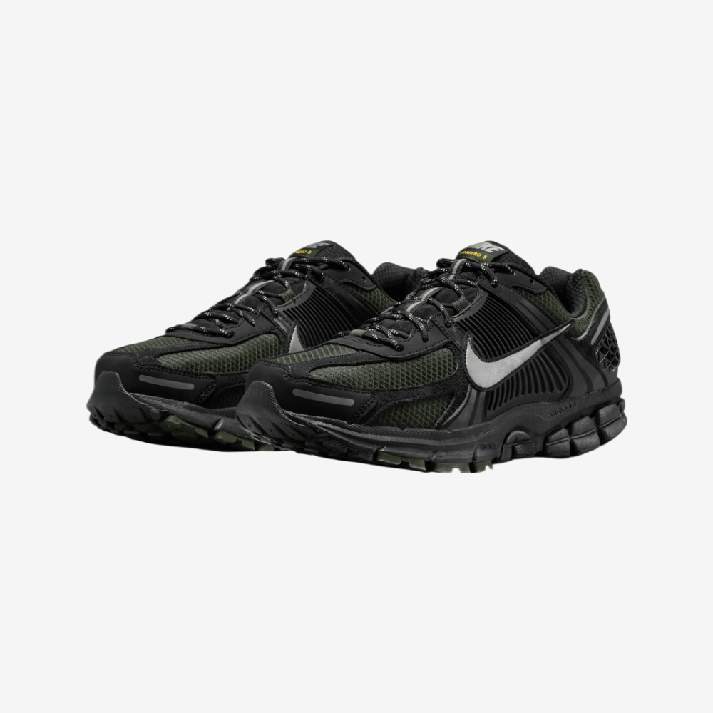 Nike Zoom Vomero 5 Men's Lifestyle Sneakers